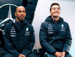 Formula 1 Hamilton dan Russell Kecewa dengan Performa W15 di GP Bahrain