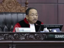 Cuma Lulusan S-1, MK Tolak Batas Usia Pensiun Guru Disamakan dengan Dosen