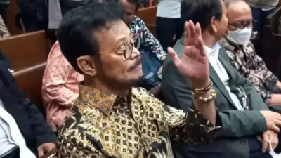 SYL Minta Dibebaskan dari Tuntutan 12 Tahun Penjara