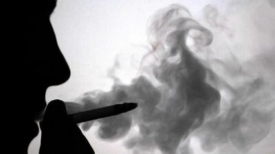 Vape Tak Boleh Dianggap Lebih Aman dari Rokok Konvensional, Begini Kata Dokter Pulmonologi