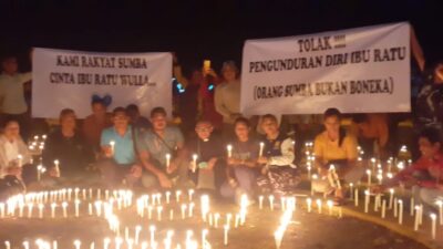 Tolak Pengunduran Diri Caleg NasDem, Warga Gelar Aksi 73. 000 Lilin