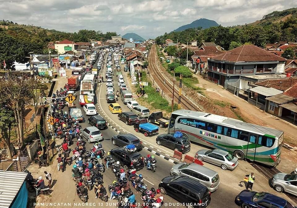 Puncak Arus Mudik Lebaran 2025 Melalui Jalur Darat Diprediksi Terjadi pada 28 Naret