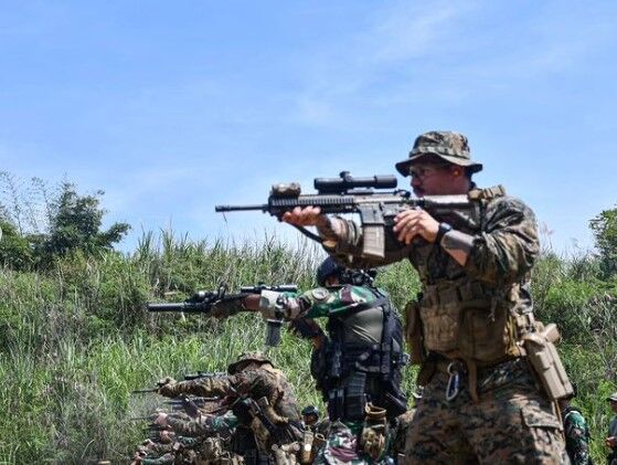 Marinir TNI AL latihan tembak bareng USMC