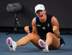 TENIS — Kalahkan Elise Mertens, Swiatek Melenggang Mulus ke Perempat Final WTA Stuttgart