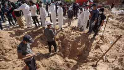 Salut, Cina Kutuk Pelaku Penguburan Massal di Sejumlah Rumah Sakit Jalur Gaza
