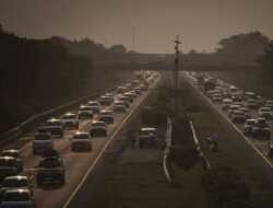 Ramp Check Seluruh Angkutan Umum Dilakukan Korlantas Polri di KM 81 Tol Cipali
