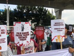Massa Datangi Mabes Polri Dukung Kapolri Berantas Premanisme PT SKB