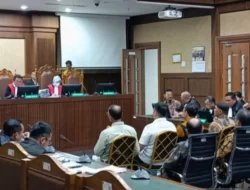 Ahmad Syahroni dan Anak SYL Hadir Jadi Saksi
