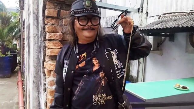 Jhony Iskandar Dimakamkan di Citeureup