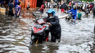 BMKG Ingatkan Empat Provinsi Siaga Potensi Banjir hingga 20 Juni 2024