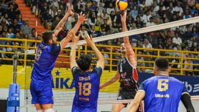 BOLA VOLI — Hajar Kudus Sukun Badak 3-0, Jakarta LavAni ke Final Four Proliga 2024