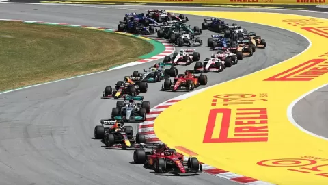 FORMULA 1 -- Jelang F1 2025, Ferrari Masih Optimis dengan Kecepatan Hamilton