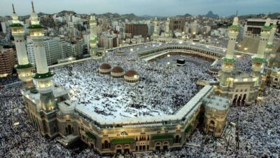 WNA di Makkah dan Tempat Suci Lain yang Tanpa Visa Haji 29 Mei-10 Juni 2025 Akan Didenda Rp88 Juta, Dideportasi dan ….