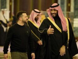 Presiden Ukraina Temui Putra Mahkota Saudi, Ini yang Dibahas