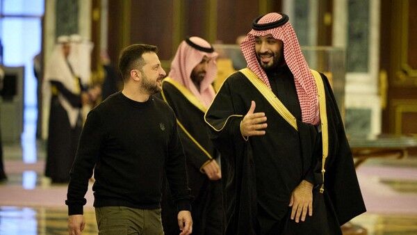 Presiden Ukraina Temui Putra Mahkota Saudi, Ini yang Dibahas