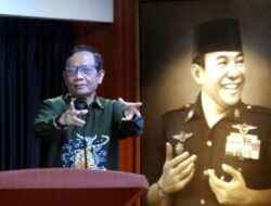 Mahfud Ajak Caleg PDIP Terpilih Teruskan Perjuangan Bung Karno Wujudkan Indonesia Emas