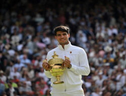 TENIS — Kalahkan Djokovic, Alcaraz Juarai Wimbledon