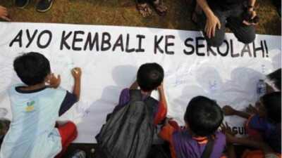 Anak sekolah Papua