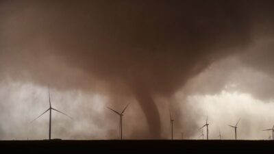 Tornado Terjang China, 5 Orang Dilaporkan Tewas dan 100 Alami Luka