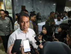 Mentan Resmi Turunkan Harga Pupuk Bersubsidi, 155 Juta Petani Diuntungkan