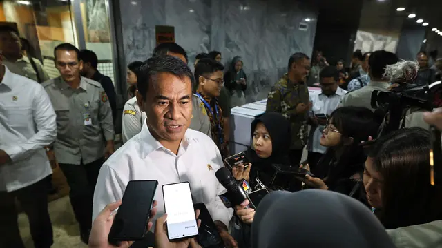 Rugikan Petani, Mentan Amran Laporkan 300 Perusahaan Sawit ke Polisi