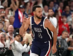 OLIMPIADE PARIS 2024  — Hajar Prancis, AS Raih Medali Emas Cabang Basket