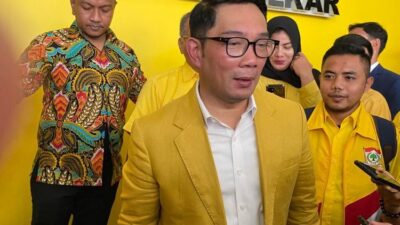 kang emil ridwan kamil dengan projo