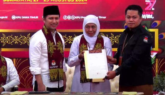 Khofifah Minta Doa Restu ke Muslimat NU di Tulungagung
