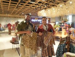 Ajak Delegasi IPPP ke Sarinah, Putu Supadma Tunjukan Batik Jadi Warisan Budaya Dunia dari Indonesia
