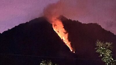 Gunung Telomoyo Semarang Terbakar Akibat Aktivitas Masyarakat Ini