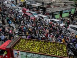 Kemacetan Horor di Puncak Saat Liburan Maulid Nabi Karena Kelebihan Kapasitas Kendaraan