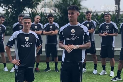 Beks Timnas Indonesia, Mees Hilges Bawa Klubnya Tahan Ajax 2-2 dan Bermain dari Awal