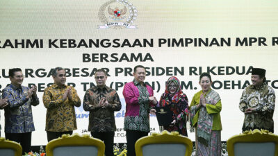 Ini Alasan MPR Cabut TAP Soal KKN Soeharto