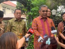 Sambangi Kediaman Try Sutrisno, Pimpinan MPR Sampaikan Undangan Pelantikan Prabowo-Gibran