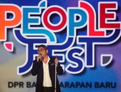 Jadi Anggota DPR, Pasha Ungu Masih Mampu Tampil Prima sebagai Vokalis Ungu di “People Fest”