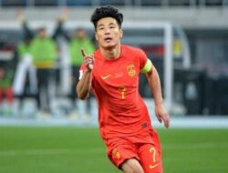 KUALIFIKASI PIALA DUNIA 2026 — Lawan Timnas Indonesia, China Nunggu Kondisi Wu Lei Sang Juru Gedor