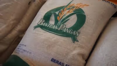 Perum Bulog dan Kodim 1707/Merauke Salurkan Bantuan Beras ke Masyarakat Distrik Ilwayab, Papua Selatan