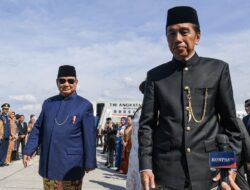 Jokowi Pulang ke Solo Disambut Meriah Masyarakat dan Teman Sekolah
