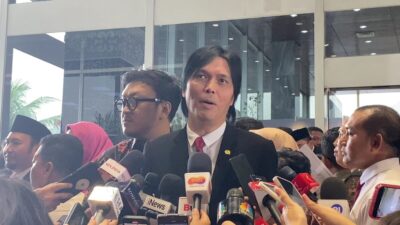 Once Ngaku Tak Masalah Jika Satu Komisi dengan Ahmad Dhani