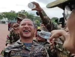 Ulang Tahun, Menteri Tito Dapat Kejutan Disiram Air Saat Retreat Kabinet Merah Putih di Akmil Magelang