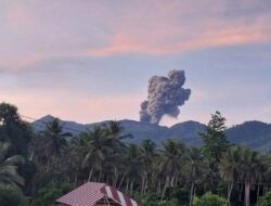 Aktivitas Kegempaan Gunung Dukono Masih Tinggi Masyarakat Dilarang Dekati Radius 3 Kilometer dari Puncak