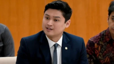 Ketua BURT DPR: “Tak Ada hal yang Membanggakan Kecuali Diwawancara Wartawan”