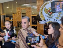 Muzani Minta Polri Evaluasi Berkala Anggotanya yang Pegang Senjata Api