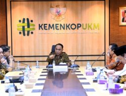 Menteri Budi Arie Komitmen Dongkrak Rasio Anggota Koperasi