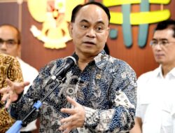 Menkop Lantik Empat Pejabat Eselon 1