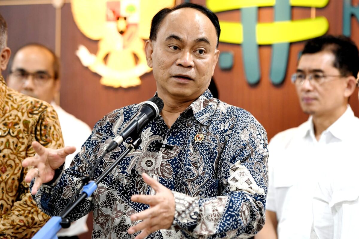 Menkop Lantik Empat Pejabat Eselon 1