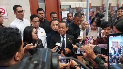 Gelar Doktor Bahlil Ditangguhkan, Begini Penjelasan Pihak UI