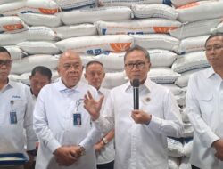 Zulhas Pastikan Stok Beras Jelang Nataru Aman