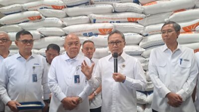 Zulhas Minta Perum Bulog Maksimal Serap 1 Juta Ton Jagung