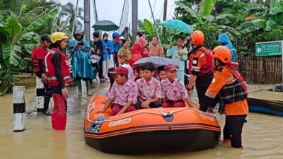 Baznas Kerahkan Tim Tanggap Bencana Bantu Evakuasi Korban Banjir Kabupetan Lebak
